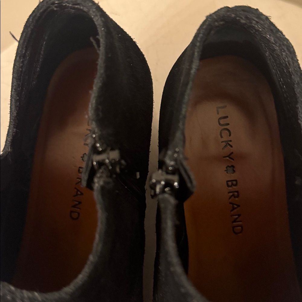 Lucky Brand Chic Black Suede Leather Women's Ankle Booties Boots Casual Size 6M - Picture 9 of 12